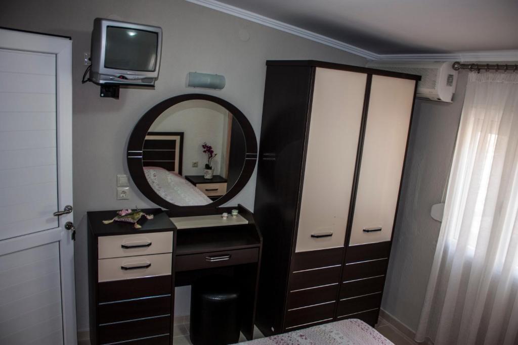 Pagona House Apartment Toroni Bilik gambar